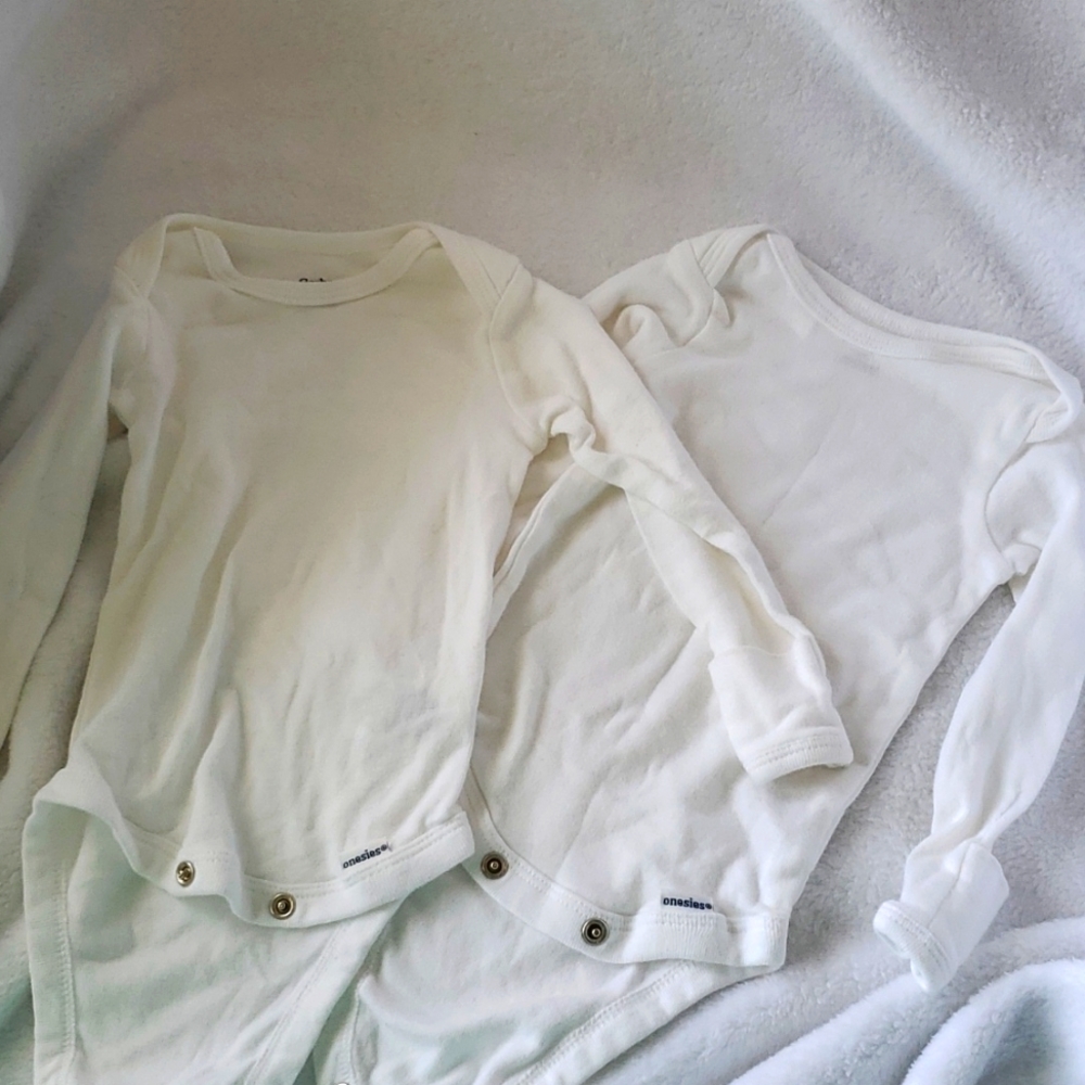 Gerber White long sleeve onesies